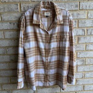 Women's Plaid Button-Up Shirt